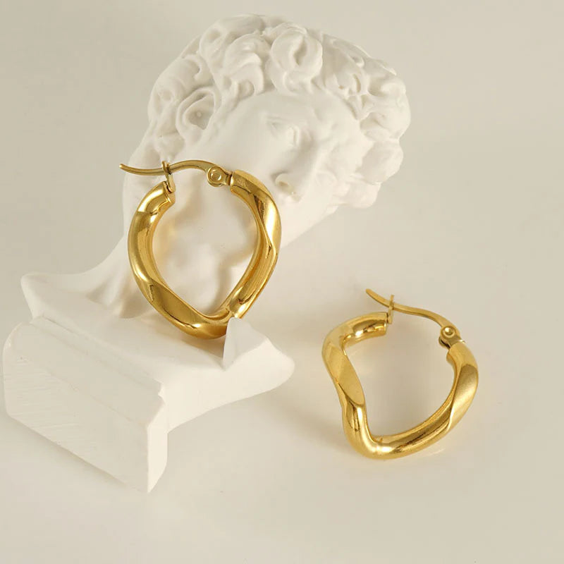 Naivy Earrings